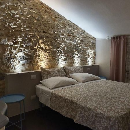 Bed and Breakfast Lo Scarabeo Casale di Pari Exteriér fotografie