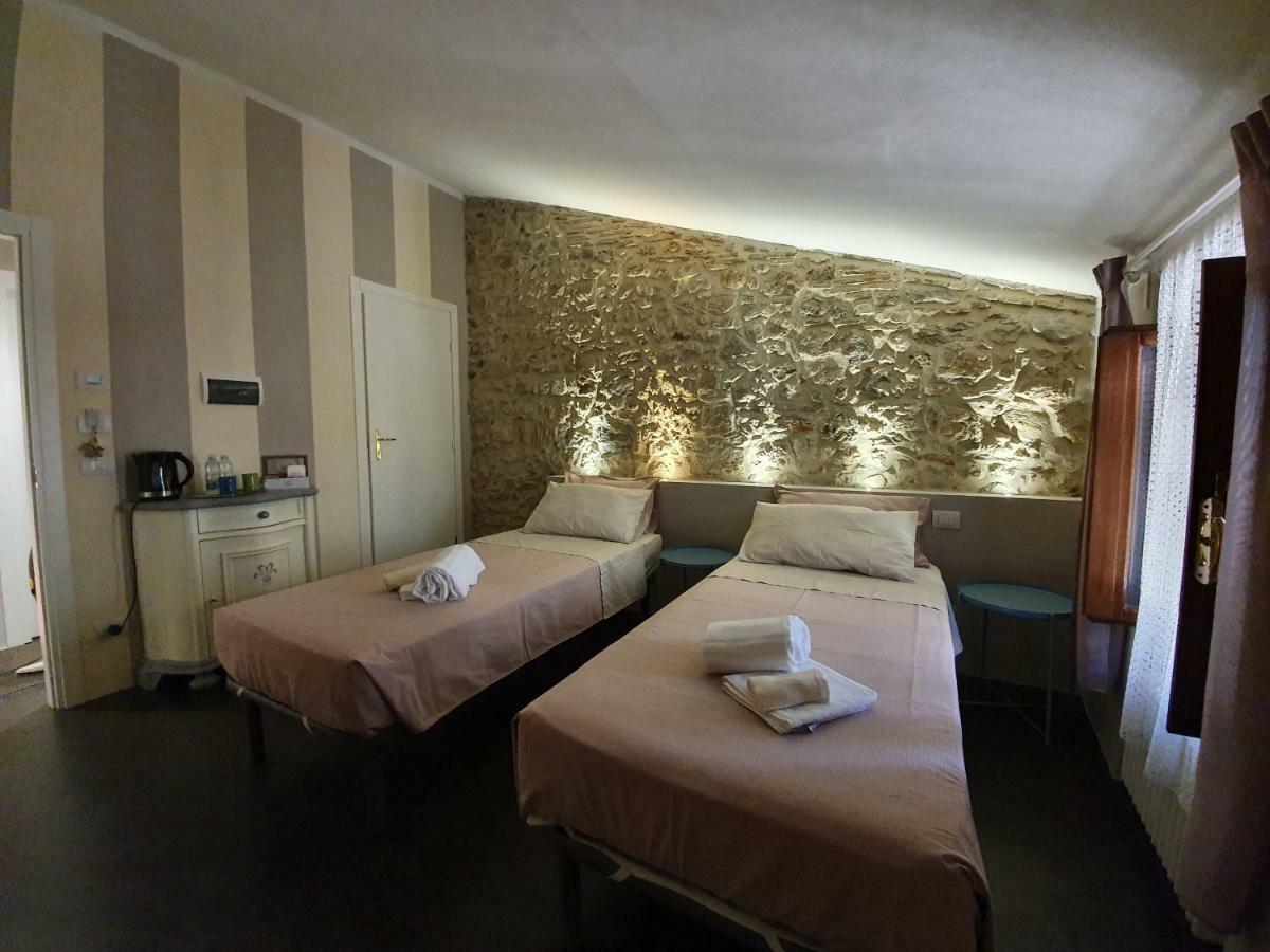 Bed and Breakfast Lo Scarabeo Casale di Pari Exteriér fotografie